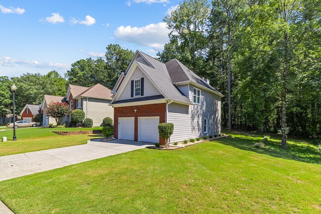 Photo - 1940 Bentbrooke Trail