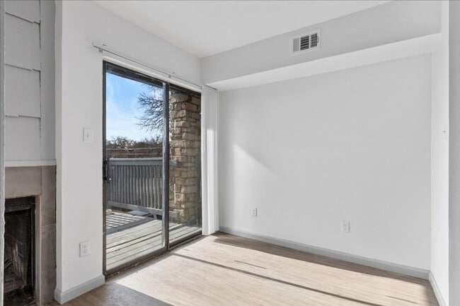 Photo - 5220 Tahoe Trail