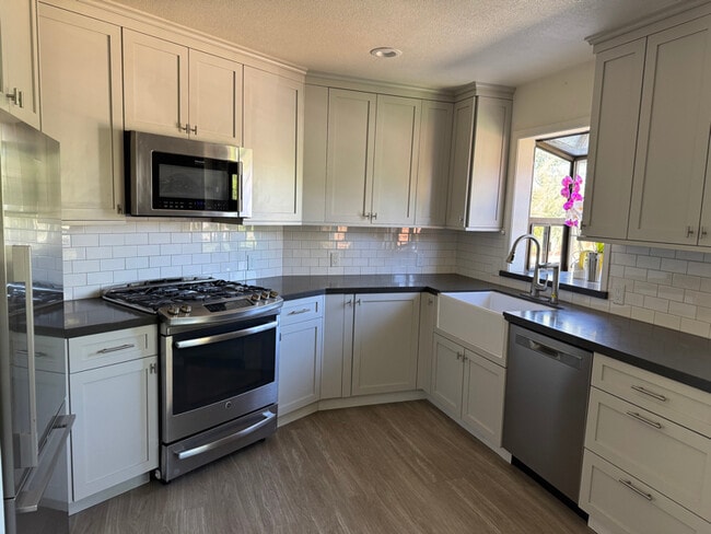 Photo - 133 Dot Ave Townhome