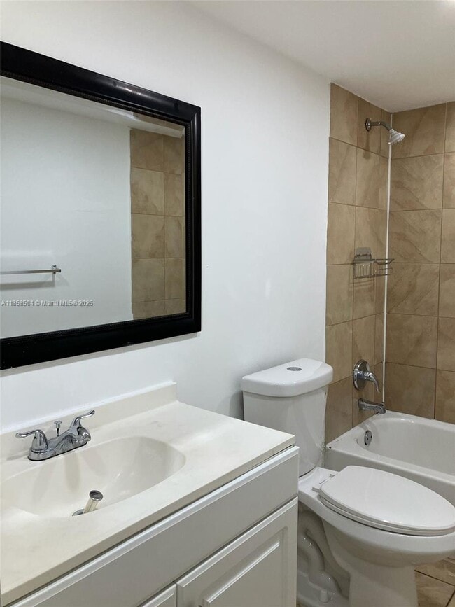 Photo - 2800 NW 56th Ave Unit H405