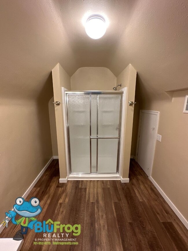 Photo - EZ - 202 Triplex Unidad C