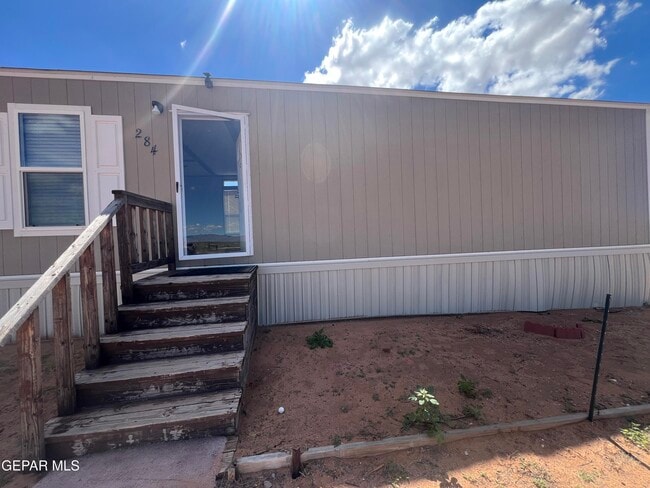 Photo - 284 E Wicker Rd
