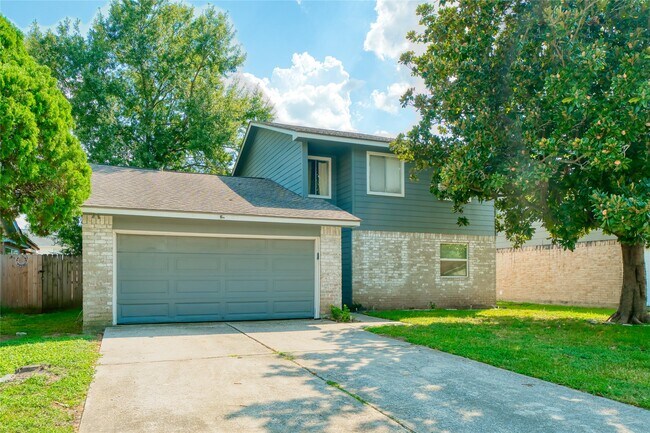 Photo - 10127 Fernstone Ln