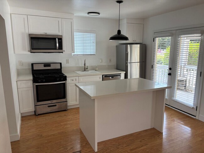 3232 Verdugo Rd Unit 3238 1/2