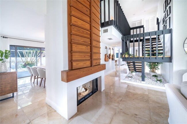 Photo - 330 SW 133rd Pl