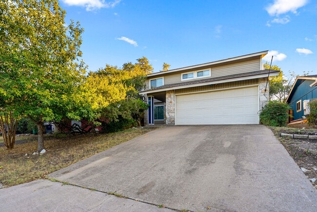 Photo - Homey Comfort with Spacious Yard in North Austin