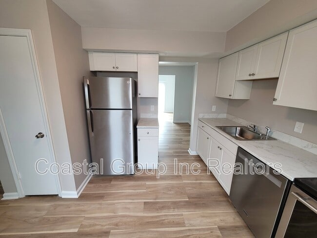 Photo - 6002 Edgelake Dr