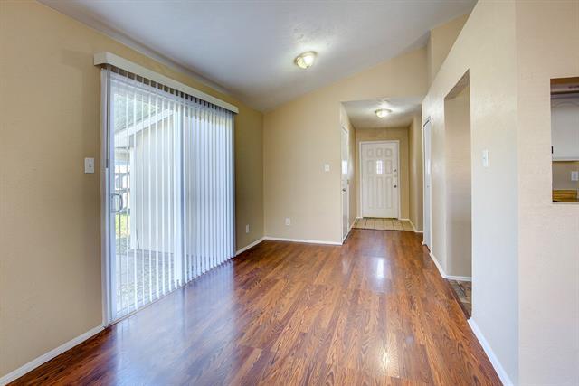 Photo - 4221 Heath St