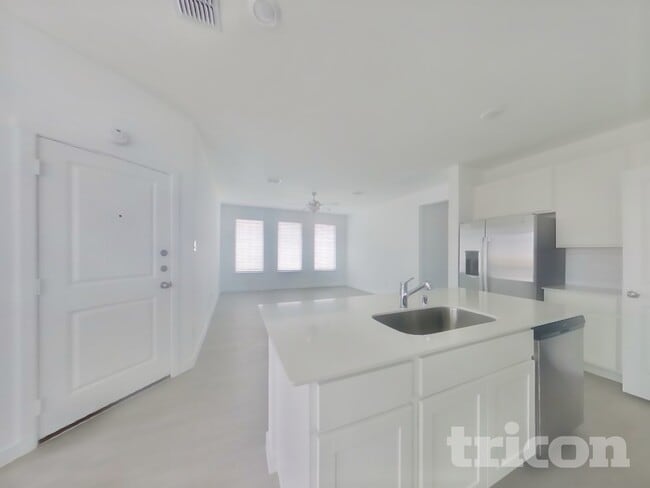 Photo - 10113 Regal Bnd Ln