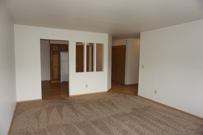 Photo - Hartwell Place Apartments