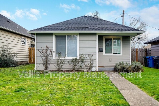 Building Photo - 1130 14th St NE