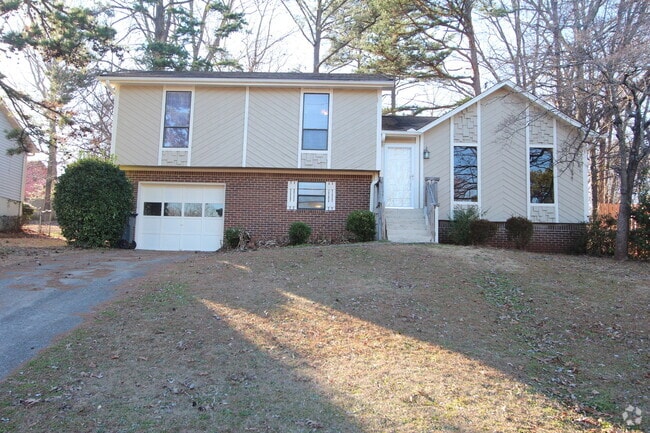 Building Photo - New On The Market! 3 Bedroom, 2 Bath, Fin... Rental