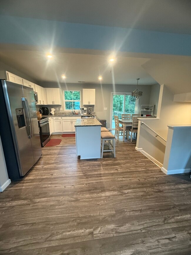 Kitchen - 2718 Sydney Overlook Ln