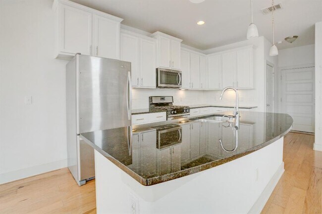 Photo - 5910 Rubicon Run