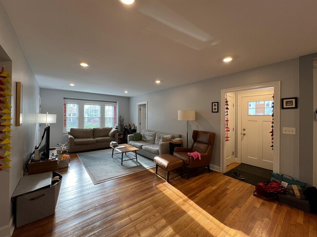 Photo - 48 Maynard St Unit 1
