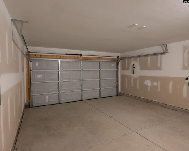 Photo - 1395 Moorgrove Rd