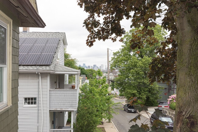 Photo - 33 Thornton St Unit 2