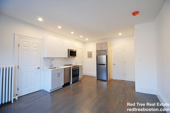 Photo - 225 Newbury St Unit 3R