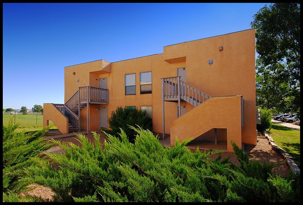 Primary Photo - Gallinas Valley Apts