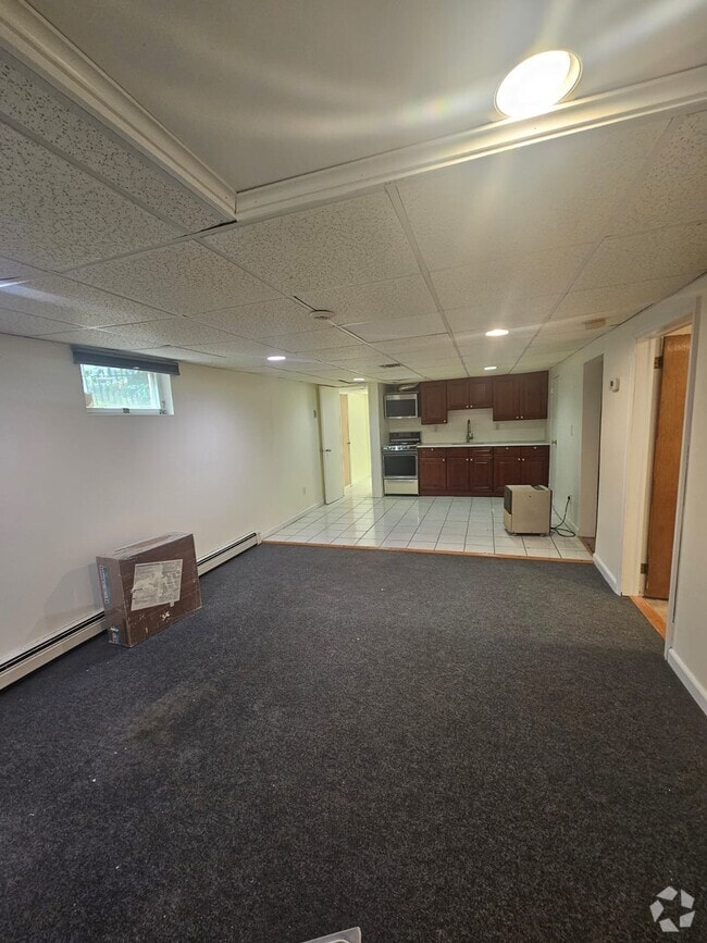 Building Photo - 1 Gildo Pl Unit Lowe level Rental