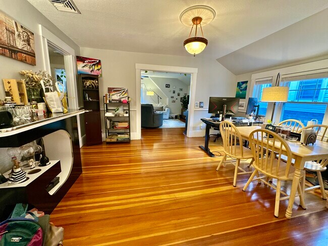 Photo - 11 Spring Park Ave Unit 3