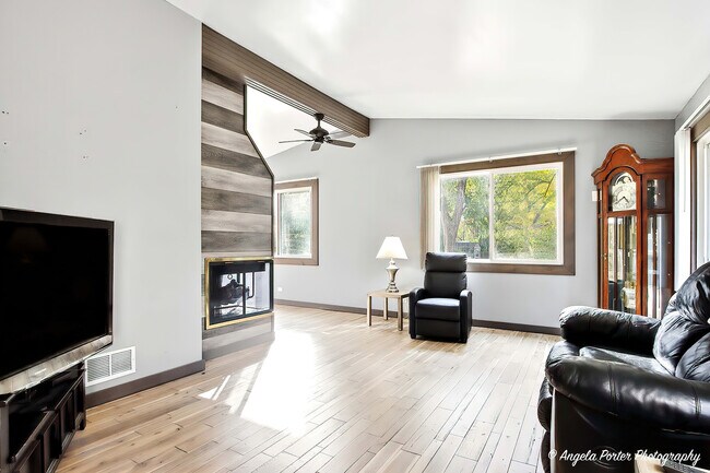 Photo - 34679 N Hiawatha Trl