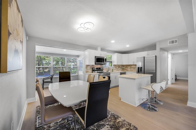 Photo - 1400 Poinciana Dr
