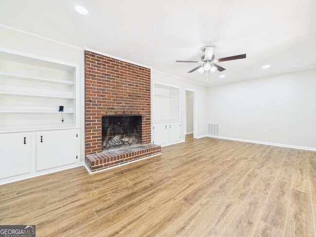 Photo - 1881 Tanglewood Rd