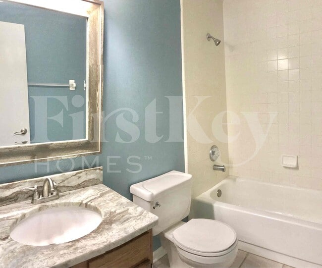 Photo - 10812 Carrington Ct