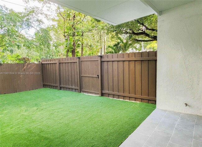 Photo - 1901 NW South River Dr Unit 61F