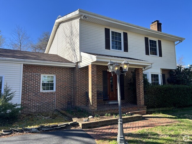 Building Photo - 3503 Old Jones Rd Rental
