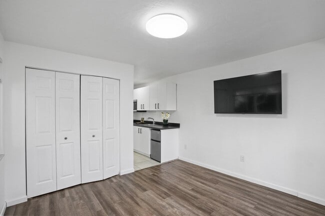 Photo - 1416 SW 27th St