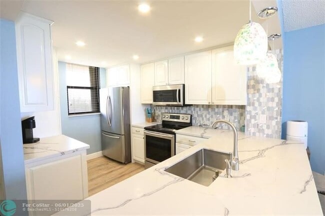 Photo - 9940 S Ocean Dr Unit 607