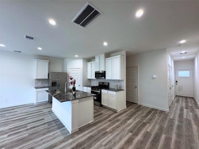 Photo - 2824 Lisburn Ter Ln