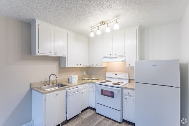 Interior Photo - Pine Brook TN Rental