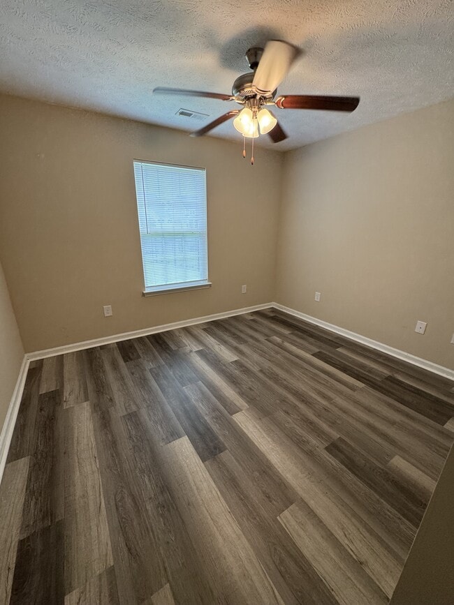 224 Foxpath Loop