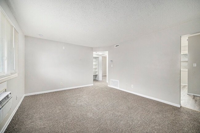 Photo - 1612 Washington Ave