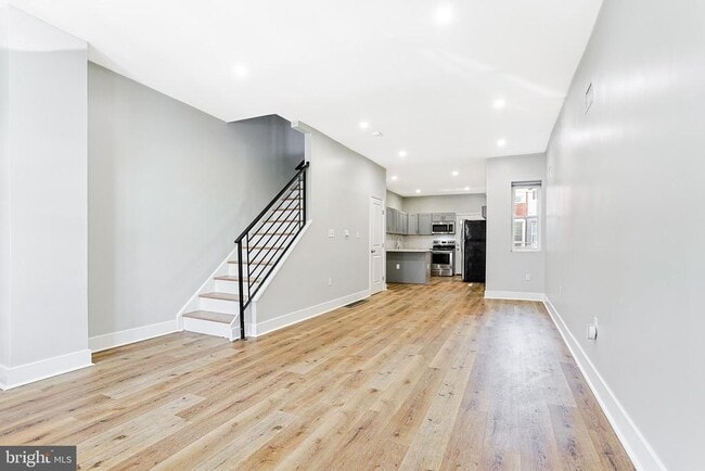 Building Photo - 1422 S Vogdes St Rental