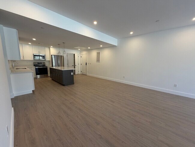 Photo - 1060 Main St Unit 306