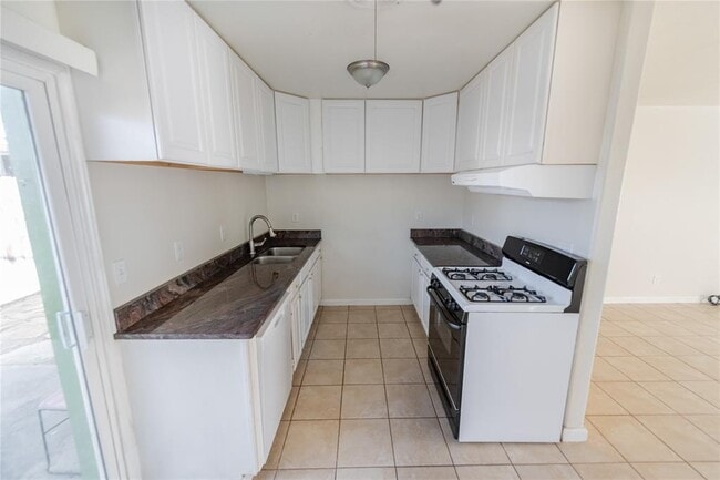 Photo - 5801 Wellington Dr