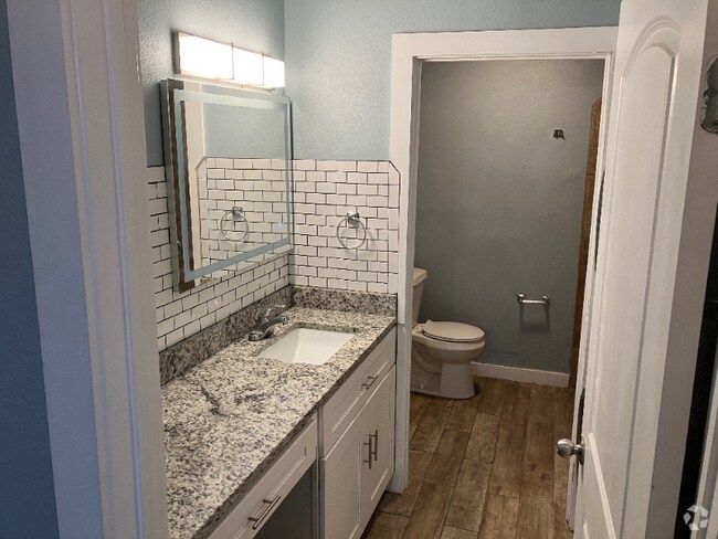 Building Photo - 13573 U.S. Hwy 87 W Unit 118 Rental