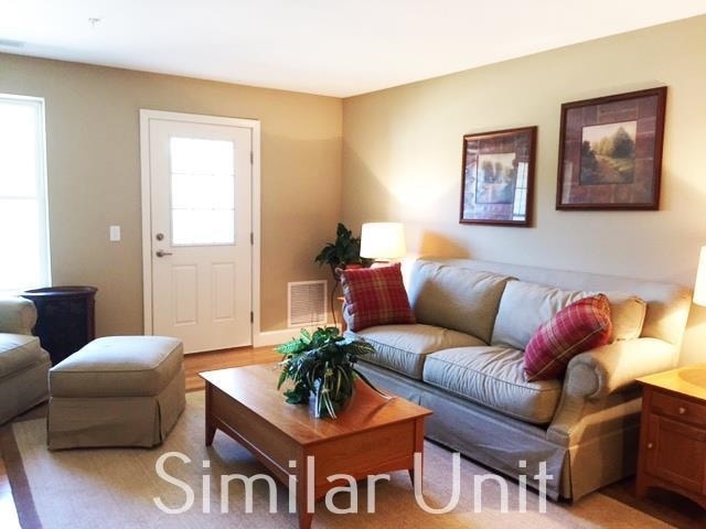 67 Provencal Rd Unit 402