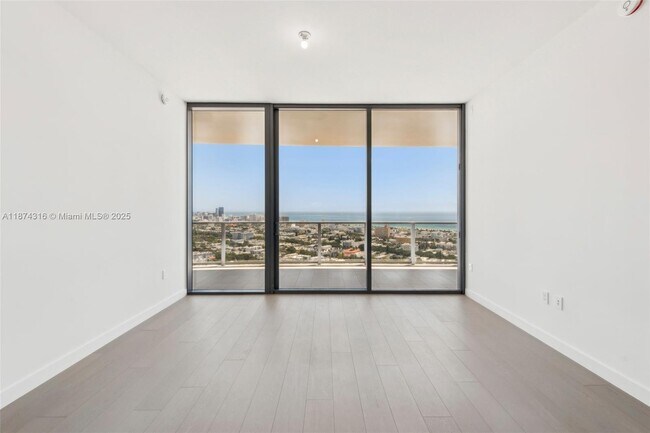 Photo - 500 Alton Rd Unidad 3004