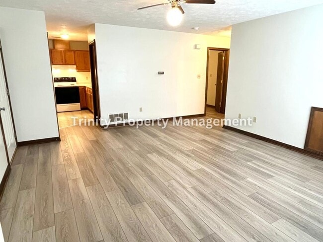 Photo - 1419 W Pike St