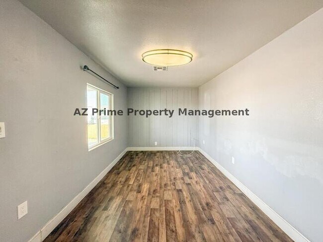 Photo - 2427 W Yavapai St