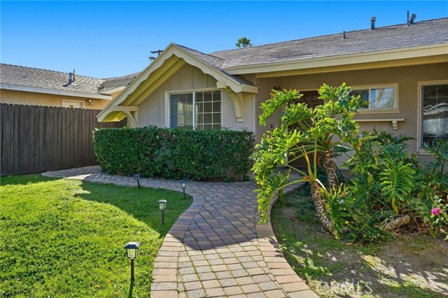 Photo - 24000 Archwood St