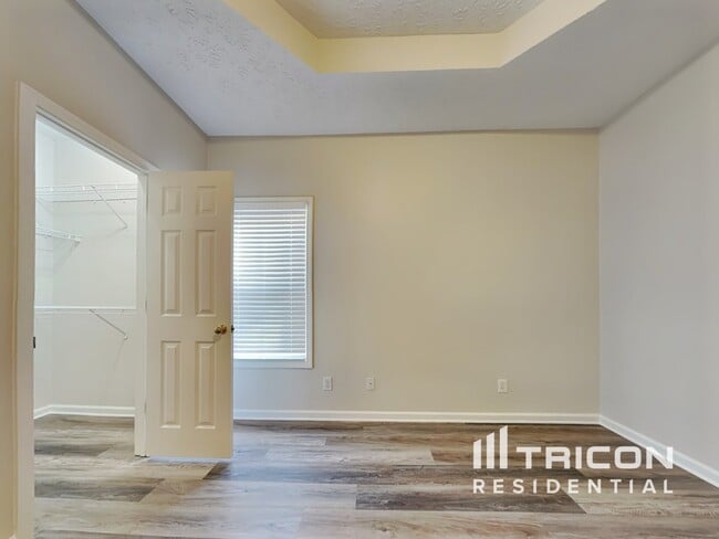 Photo - 140 Carl Barrett Dr