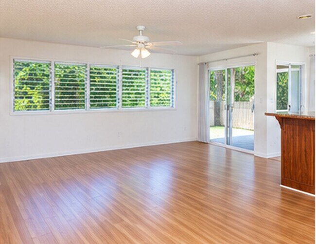 176 Kuulei Rd