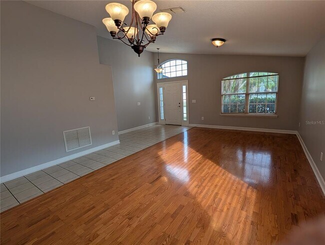 Photo - 1790 Ashland Trail