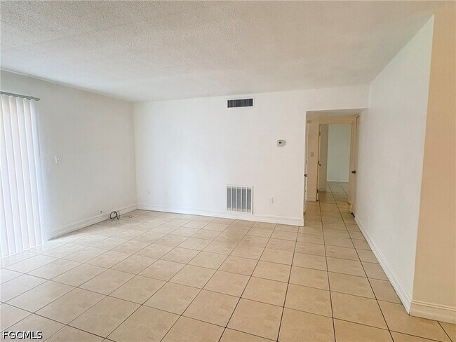 Photo - 1830 Maravilla Ave Unit 504